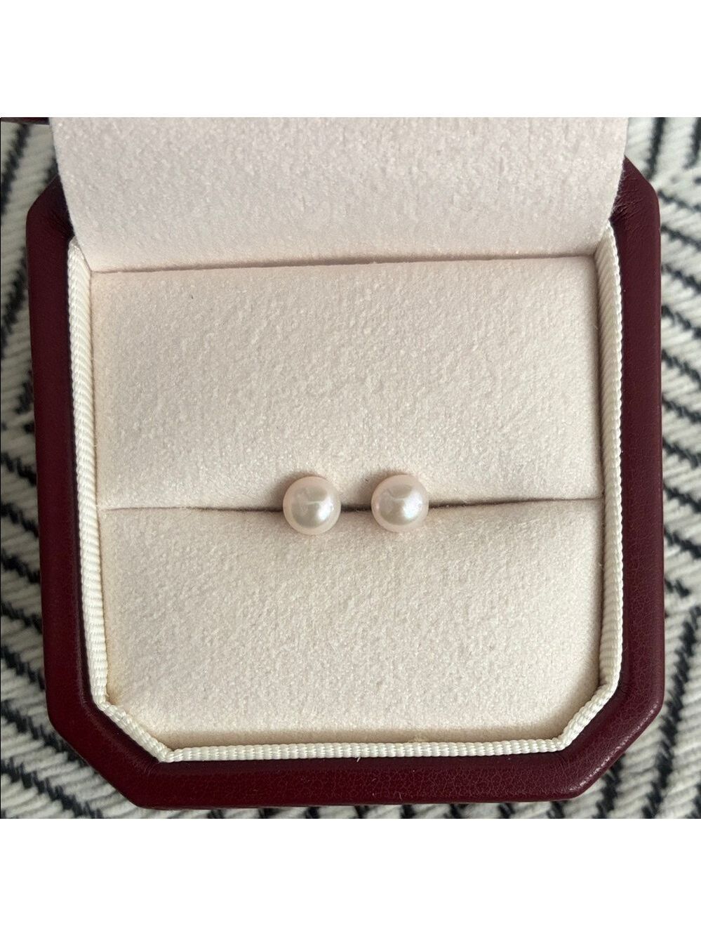 Classic 5.5-6mm White Pearl Stud Earrings - Elegant Women's Jewelry